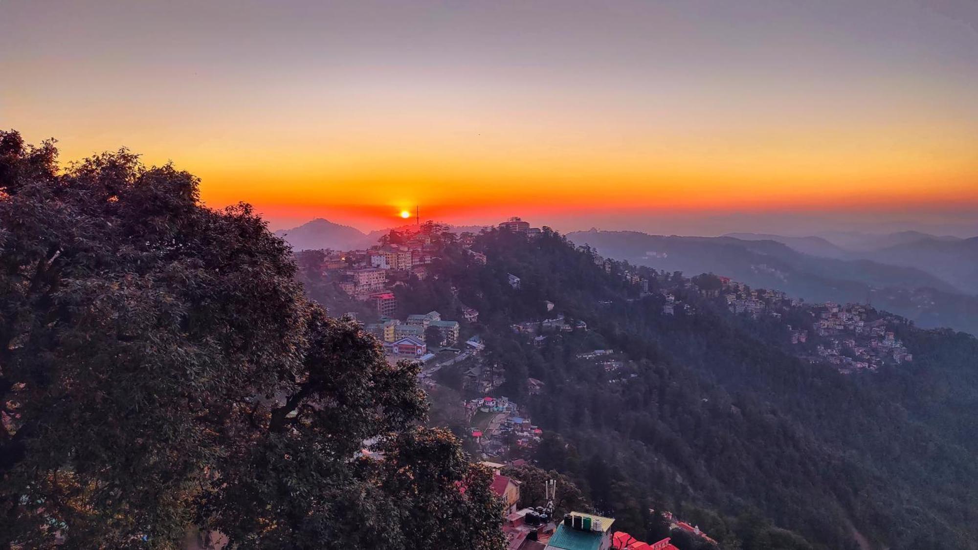 The Ashoka Inn 300Mts Walkable From Mall Road Shimla Dış mekan fotoğraf