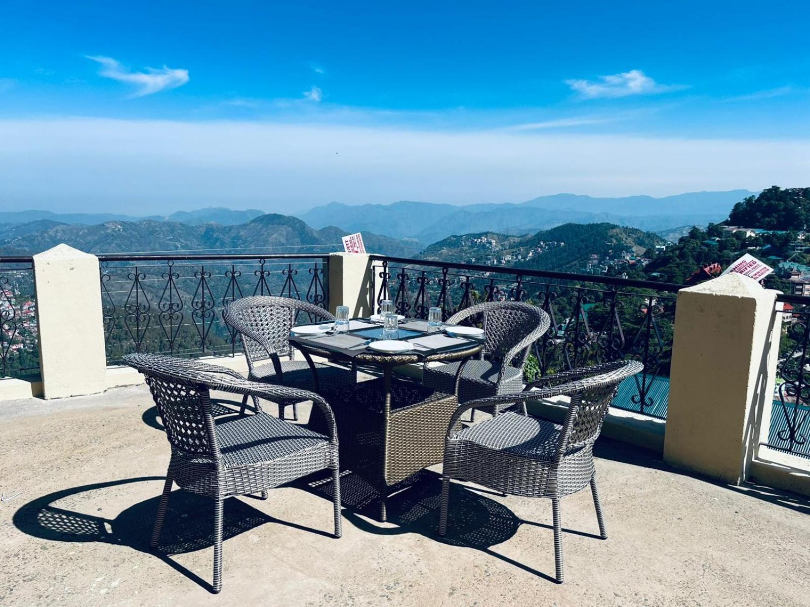 The Ashoka Inn 300Mts Walkable From Mall Road Shimla Dış mekan fotoğraf